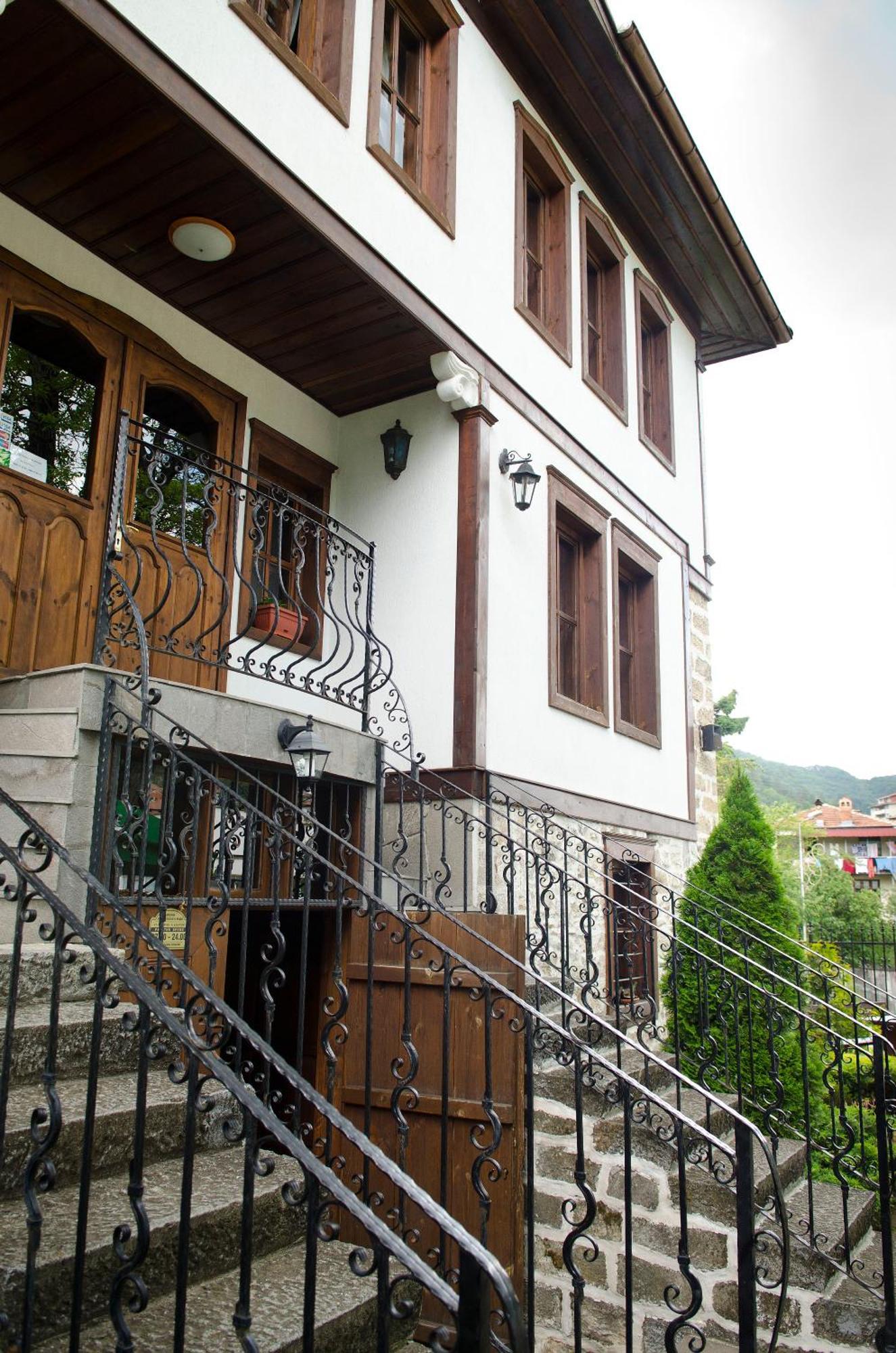 Hotel Petko Takov'S House Smoljan Exterior foto